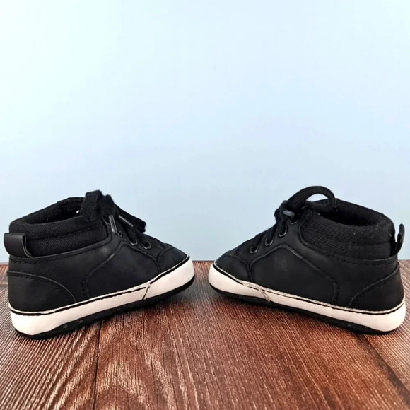 Infant Boots, Soft Bottom, sz 2, Black and White - Picture 5 of 7